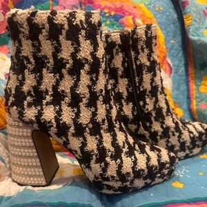 Betsey Johnson “Raylan” houndstooth booties